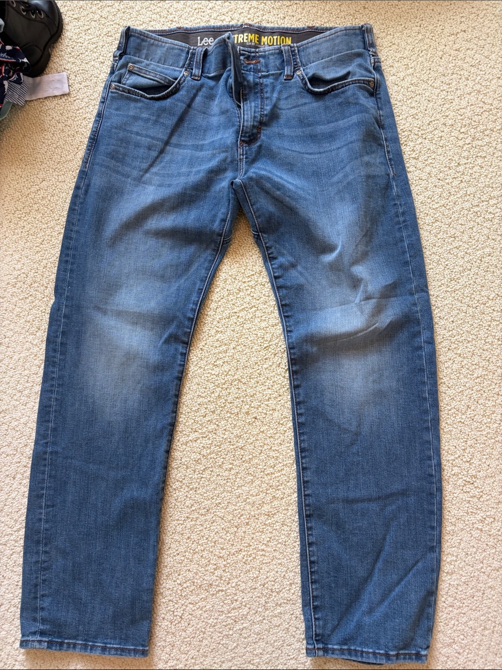 Lee Men's Slim Straight Jeans in Medium Blue